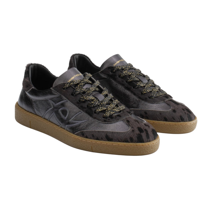 AMBITIOUS Sneaker