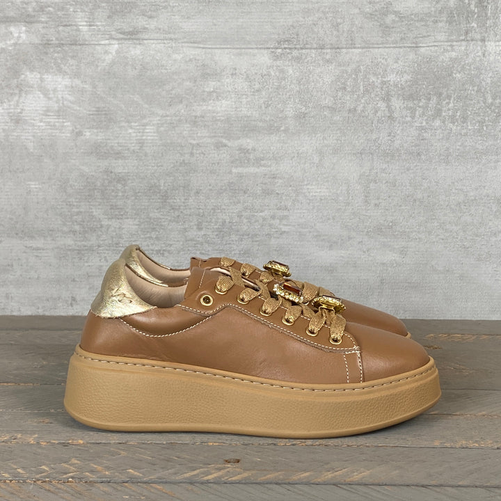 STEP SNEAKER BRANDY