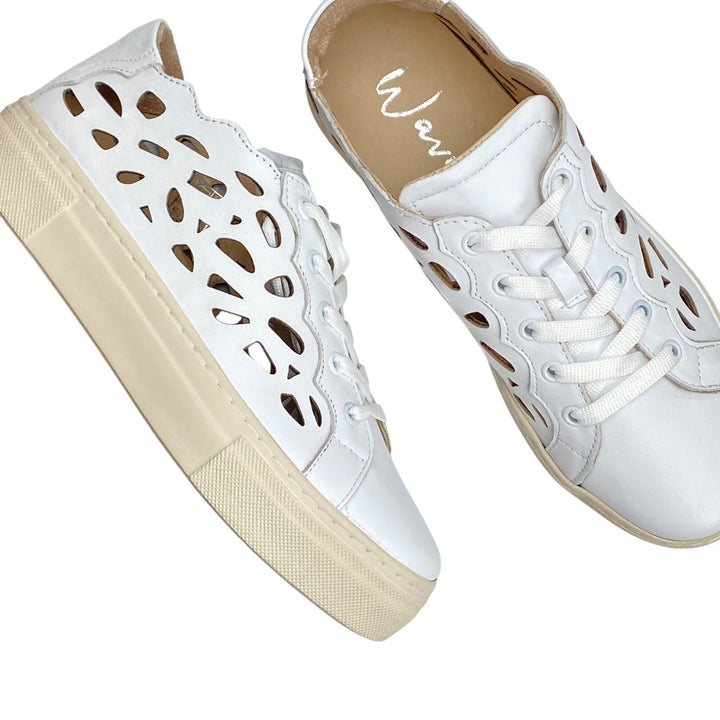 WAVE Sneaker Con Forature