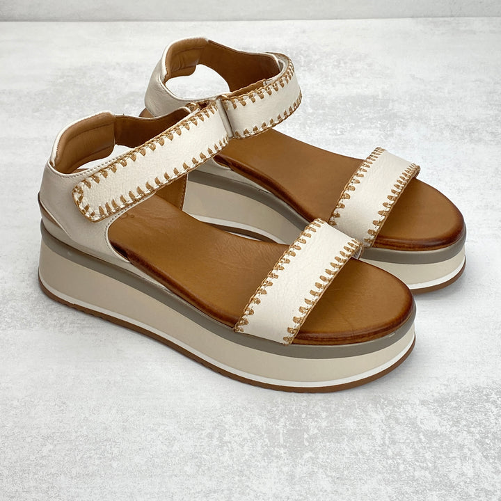 INUOVO SANDALO ZEPPA BIANCO