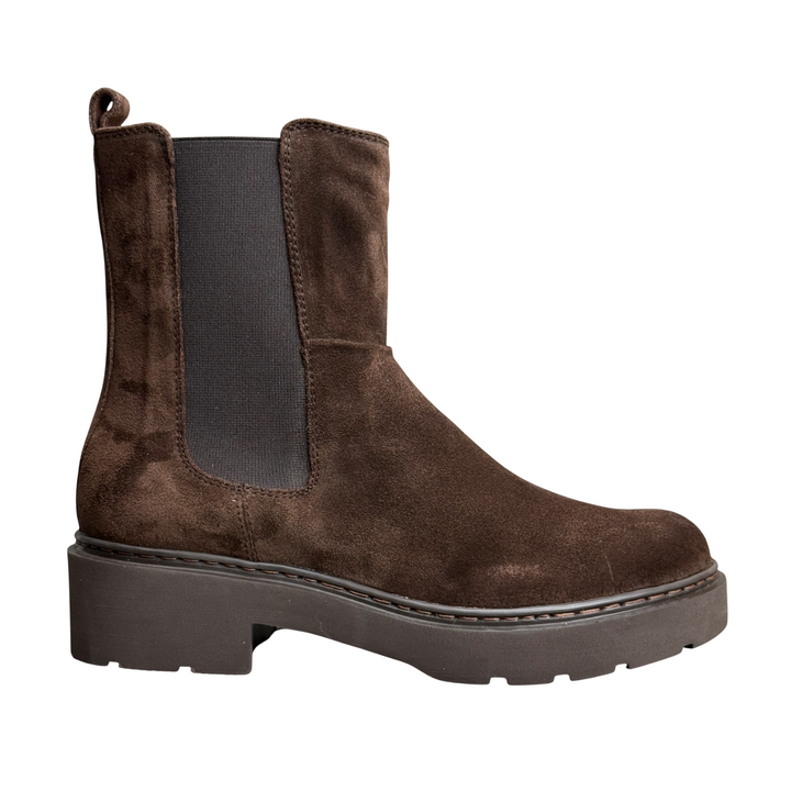 UNISA BROWN BEATLES BOOTS