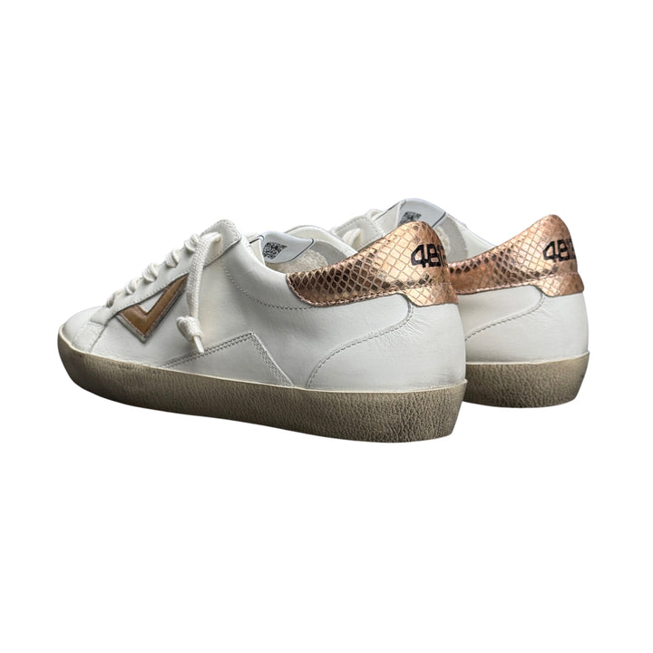 4B12 Sneaker Suprime D8003