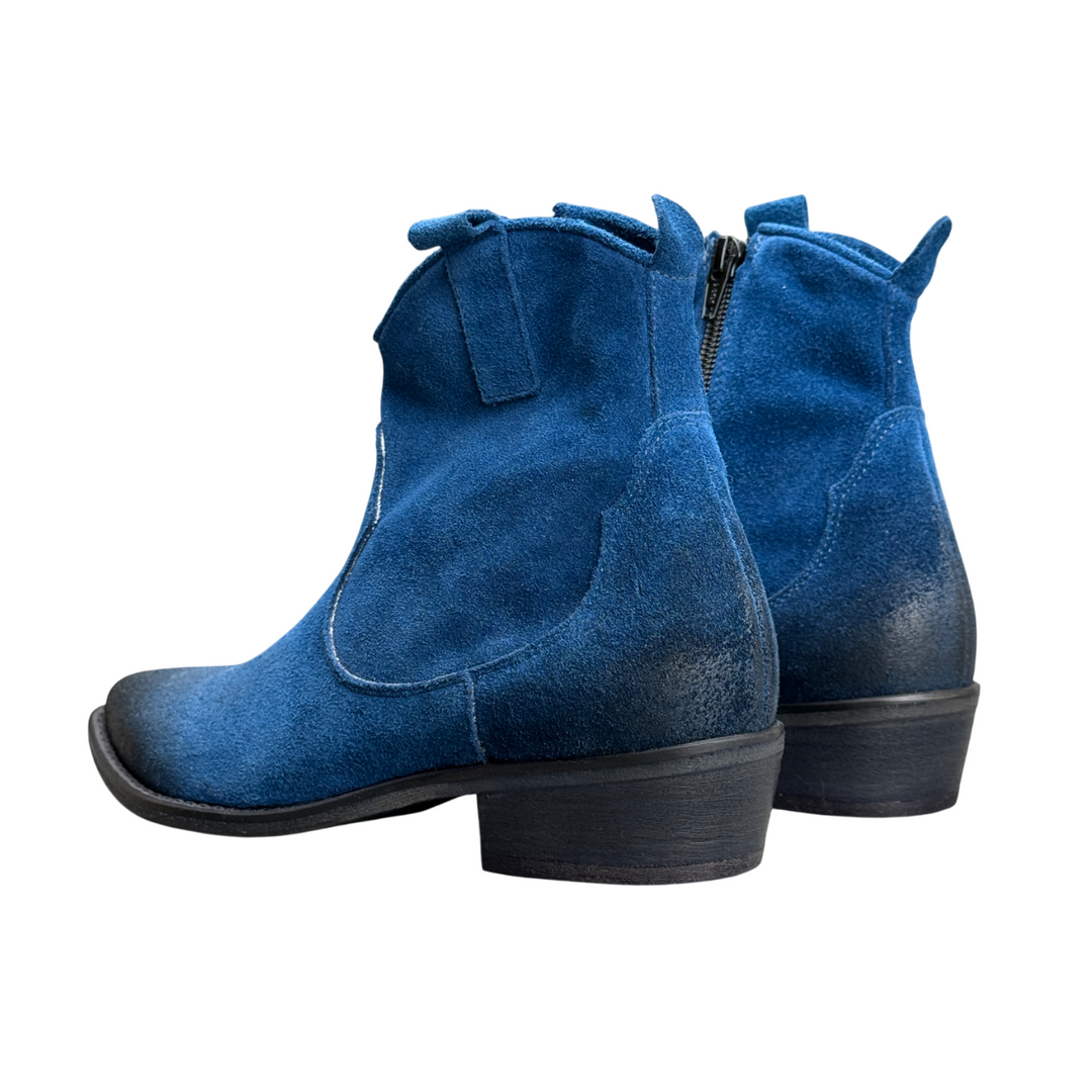 THE FLOW Royal Texan