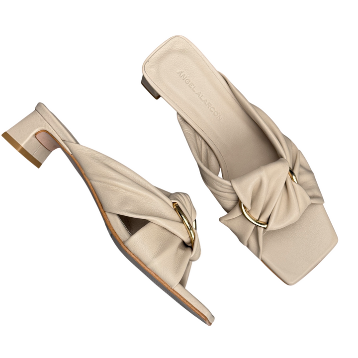 ANGEL ALARCON Camila Sandalo Beige