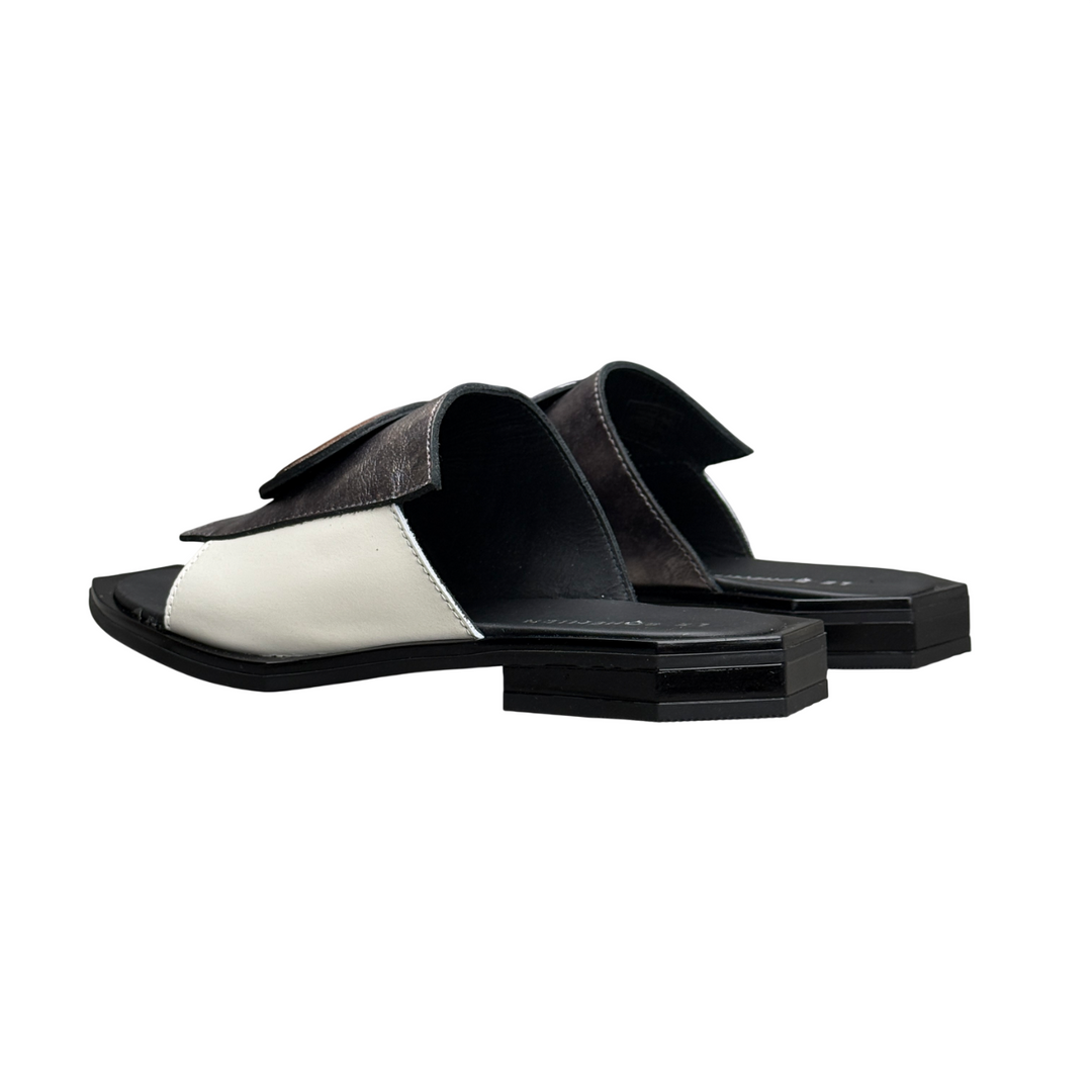LE BOHÉMIEN Sandal SC210 Button