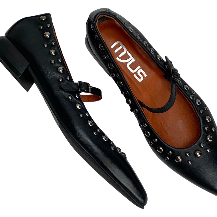 MJUS STUDDED BALLERINA